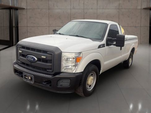 Used 2014 Ford F250 XL RWD image 3
