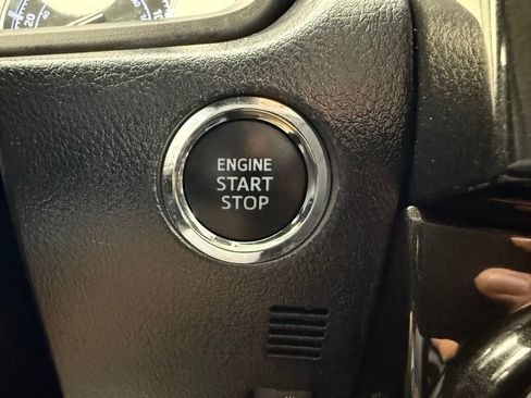 Used 2024 Toyota 4Runner TRD Off-Road Premium image 38