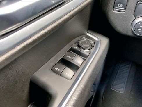 Used 2026 GMC Sierra 1500 SLT RWD image 35