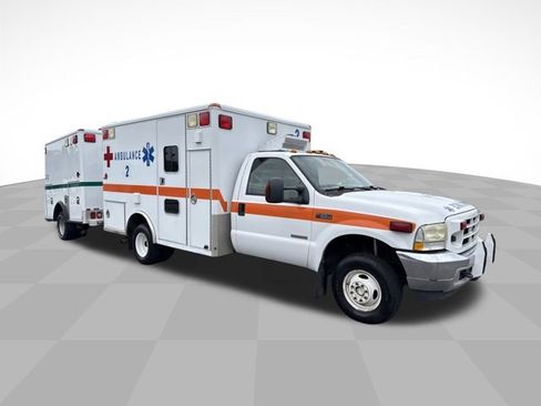 Used 2003 Ford F350 XL image 3