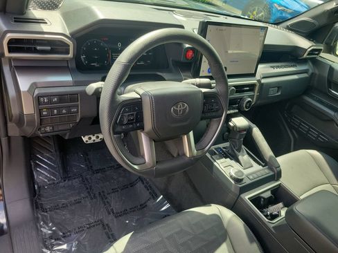 Used 2025 Toyota Tacoma TRD Sport w/ TRD Sport Premium Package RWD image 15