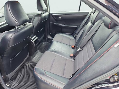 Used 2017 Toyota Camry SE image 27