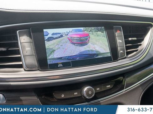 Used 2023 Buick Enclave Essence AWD/4WD image 8