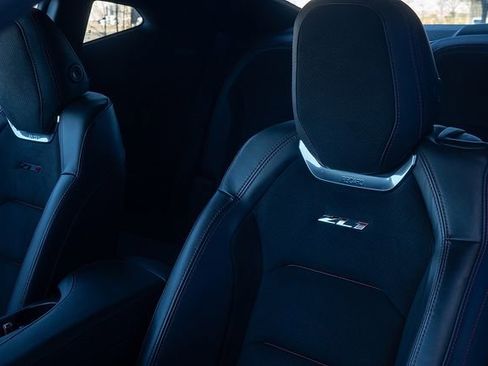 Used 2022 Chevrolet Camaro ZL1 image 15