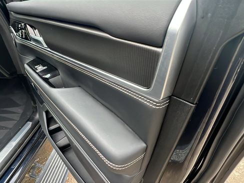 Used 2025 Jeep Grand Wagoneer Series II Obsidian w/ Quick Order Packagew 28T image 20