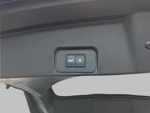 Used 2021 Nissan Rogue SV w/ Premium Package FWD image 8