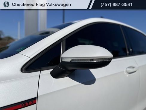 Used 2022 Volkswagen GTI S image 2