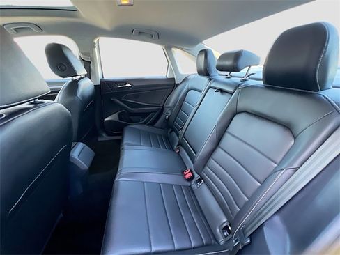 Used 2024 Volkswagen Jetta SE image 24