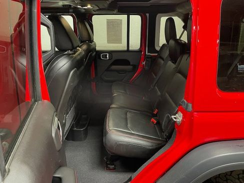 Certified 2019 Jeep Wrangler Unlimited Rubicon w/ Dual Top Group image 10