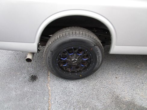 Used 2022 Chevrolet Express 2500 Extended w/ Driver Convenience Package image 19