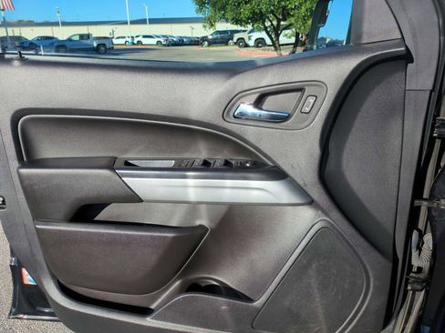 Used 2022 Chevrolet Colorado ZR2 image 21