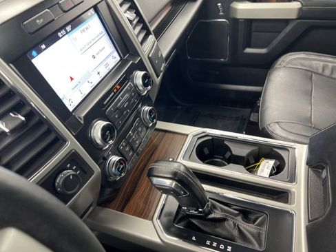 Used 2017 Ford F150 Lariat w/ Equipment Group 502A Luxury image 19