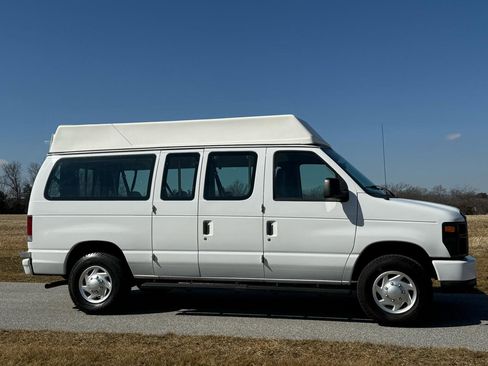 Used 2012 Ford E-250 and Econoline 250 w/ PWR Group image 5