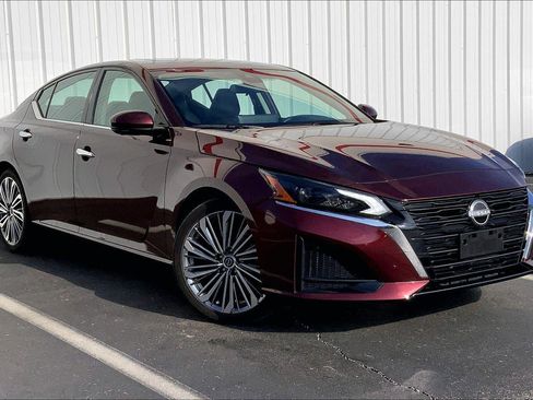 Used 2024 Nissan Altima 2.5 SL image 31