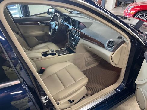 Used 2014 Mercedes-Benz C 300 4MATIC Sedan image 51