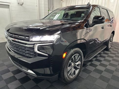 Used 2024 Chevrolet Tahoe LT w/ LT Signature Package image 2