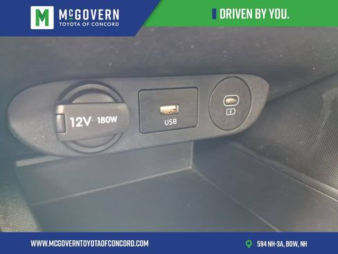 Used 2024 Hyundai Elantra SE FWD image 28
