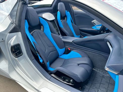 Used 2024 Chevrolet Corvette Stingray Premium Conv w/ Battery Protection Package RWD image 25