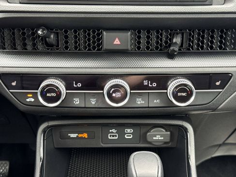 Used 2024 Honda CR-V Sport image 7