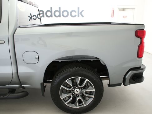 Used 2023 Chevrolet Silverado 1500 RST w/ Z71 Off-Road Package AWD/4WD image 6