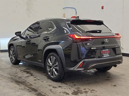 Used 2020 Lexus UX 250h F Sport image 6