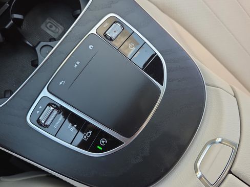 Used 2023 Mercedes-Benz E 350 Sedan image 32