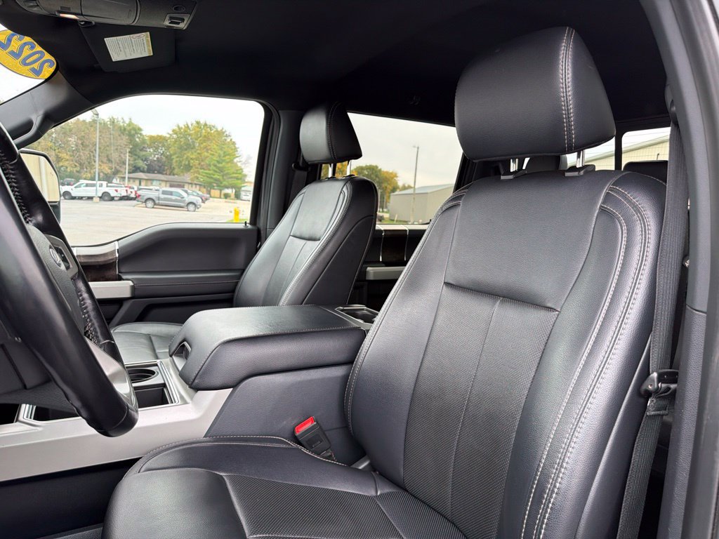 Certified 2022 Ford F250 Lariat w/ Black Appearance Pkg AWD/4WD image 12