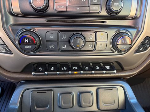 Used 2018 GMC Sierra 2500 Denali image 22