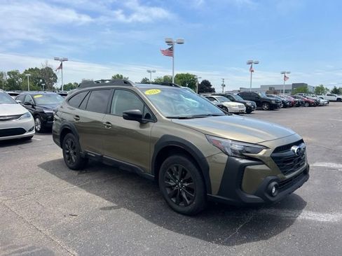Used 2024 Subaru Outback Onyx Edition AWD/4WD image 3