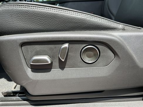 Used 2025 GMC Sierra 1500 Denali image 38