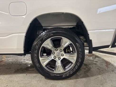 Used 2021 RAM 1500 Big Horn image 32