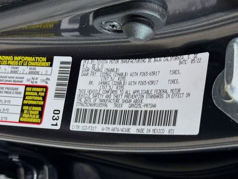 Used 2022 Toyota Tacoma TRD Sport image 30