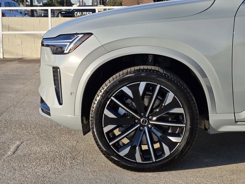 New 2026 Volvo XC90 B6 Ultra w/ Protection Package image 11