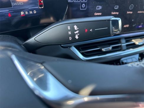 New 2026 Chevrolet Equinox EV LT image 20