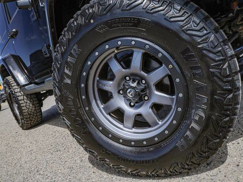 Used 2012 Jeep Wrangler Rubicon w/ PWR Convenience Group AWD/4WD image 2