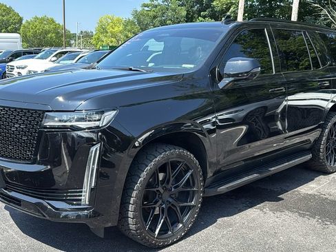 Used 2021 Cadillac Escalade Premium Luxury AWD/4WD image 7