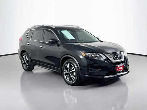 Used 2020 Nissan Rogue SV w/ Premium Package FWD image 7