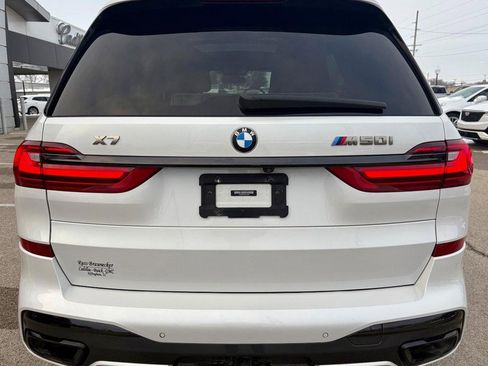 Used 2020 BMW X7 M50i image 4