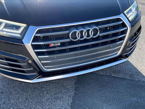 Used 2018 Audi SQ5 Premium Plus w/ Navigation Package image 32
