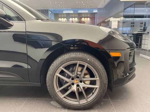 New 2026 Porsche Macan image 24