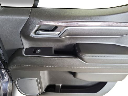 Used 2023 Chevrolet Silverado 1500 LTZ w/ LTZ Premium Package image 24