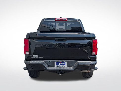Used 2023 Chevrolet Colorado Z71 w/ Z71 Convenience Package 2 AWD/4WD image 4