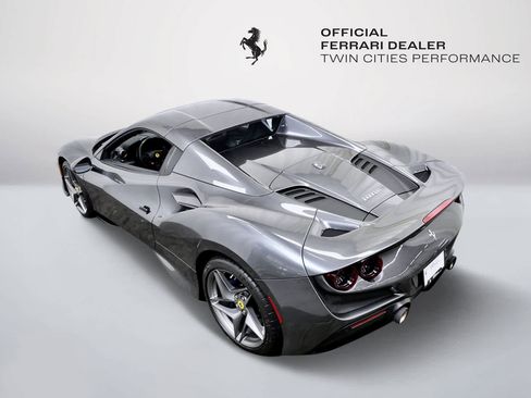 Certified 2022 Ferrari F8 Tributo RWD image 5