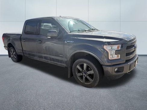 Used 2016 Ford F150 Lariat w/ Equipment Group 502A Luxury AWD/4WD image 2