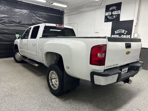 Used 2009 Chevrolet Silverado 3500 LTZ w/ LTZ Plus Package image 4