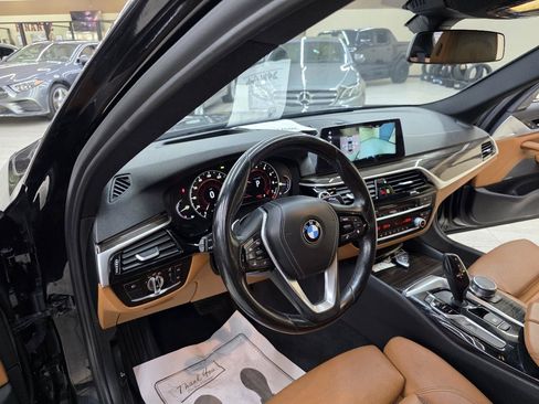 Used 2017 BMW 540i RWD image 18