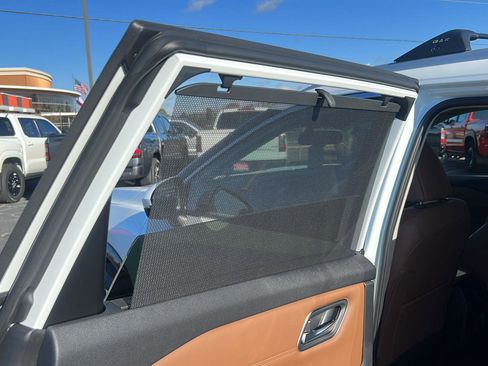 New 2026 Nissan Rogue Platinum w/ Platinum Premium Package image 18