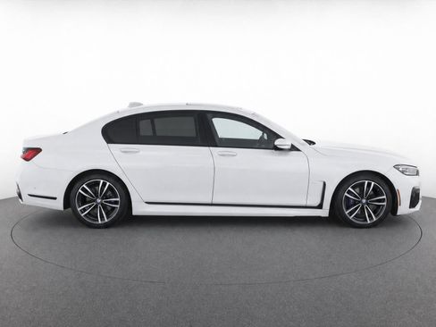 Used 2020 BMW 750i xDrive w/ Executive Package AWD/4WD image 6
