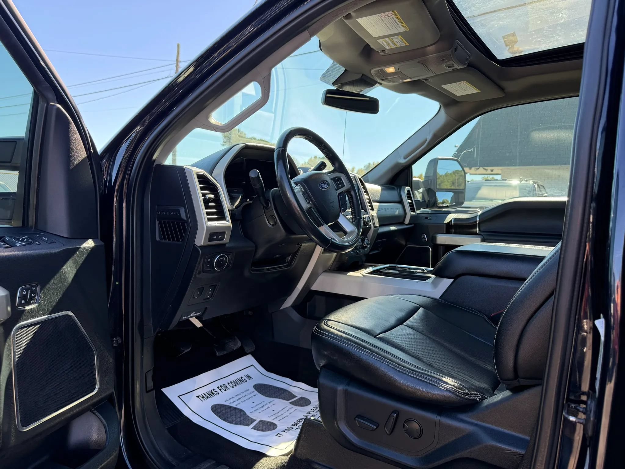 Used 2021 Ford F250 Lariat w/ Tremor Off-Road Package AWD/4WD image 19