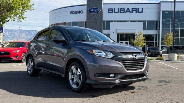 Used 2017 Honda HR-V EX image 1